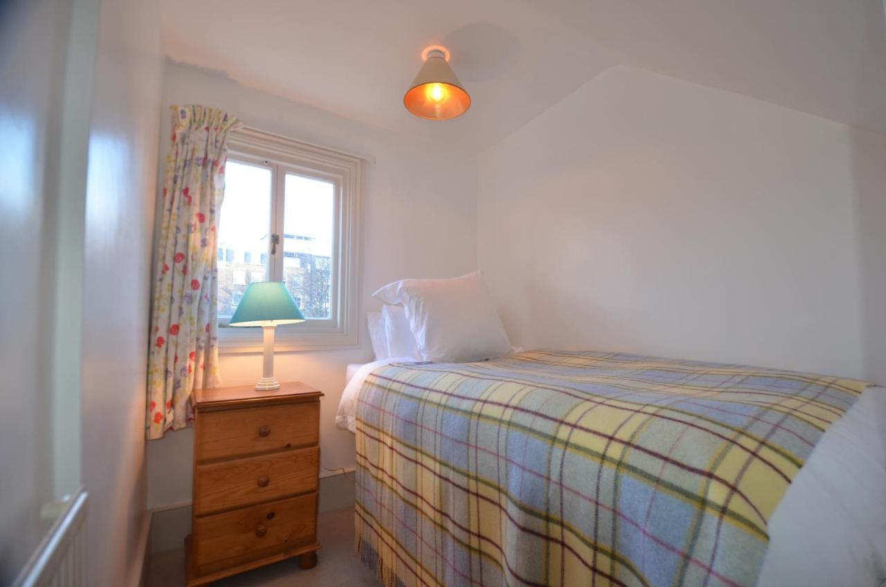 Notting Hill Charm -Sleeps 5 - Urban Retreat Apartment ลอนดอน ภายนอก รูปภาพ