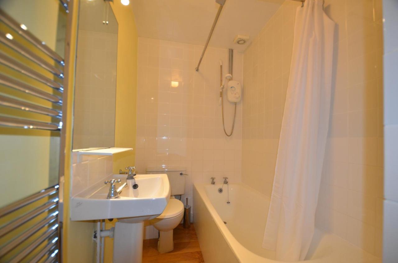 Notting Hill Charm -Sleeps 5 - Urban Retreat Apartment ลอนดอน ภายนอก รูปภาพ